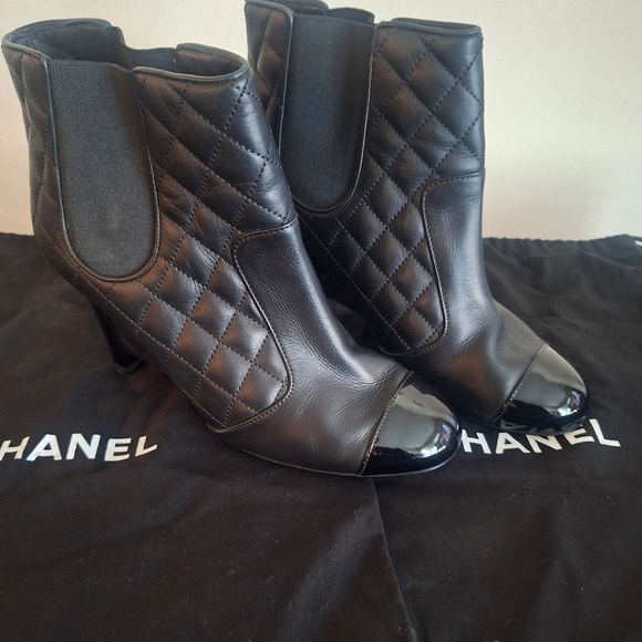 CHANEL Quilted Lambkskin Booties - Picture 11 of 16